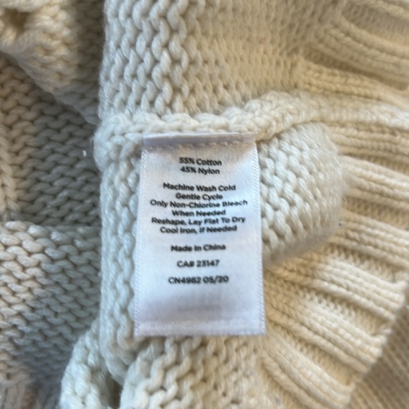 Women’s Talbots White Sweater Sz Large - Picture 8 of 8